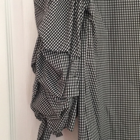 Gingham Print Ruffle Sleeve Button Up - Picture 9 of 9